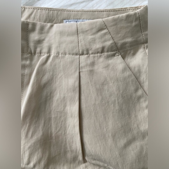 NWOT Gap 5” Soft Suit Shorts - Picture 8 of 11